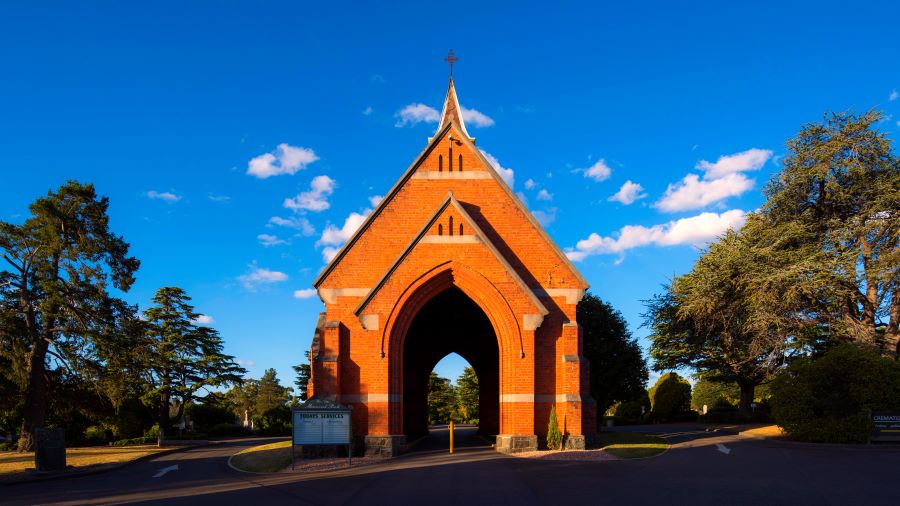Carr Villa Memorial Park Entrance.jpg