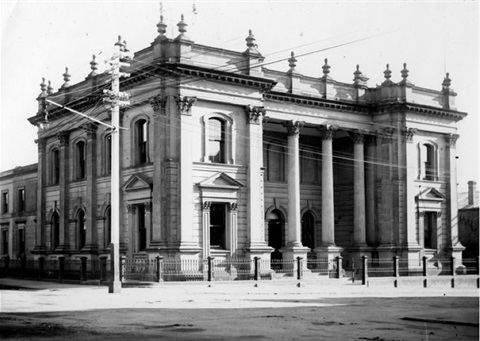 QVM.1983.P.0968 Town Hall.JPG