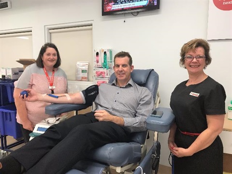 Blood Donor and City-of-Launceston-General-Manager-Michael-Stretton