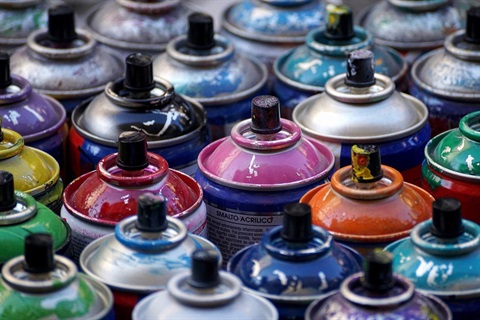 Spray cans - Pixabay.jpg